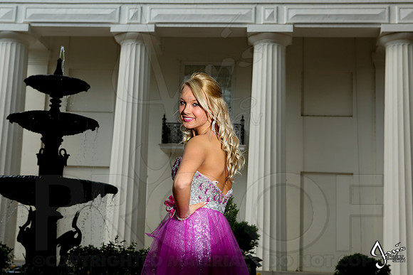 Prom pictures (Maria Vest) 4-11-2014 (© Justin Manning) JWM_0013