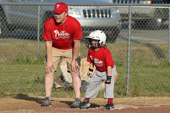 Phillies vs. Bomb Squad 4-10-14 4-10-2014 (© Justin Manning) JWM_0057