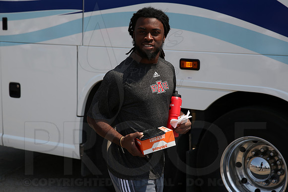 ASU football team departure for Aurbun 9-6-1 (© Justin Manning) JWM0023