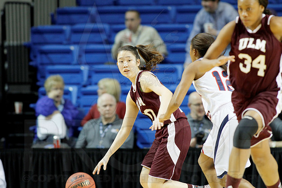 Florida Atlantic vs. UL-Monroe Women's JWM0236 (©Justin Manning)