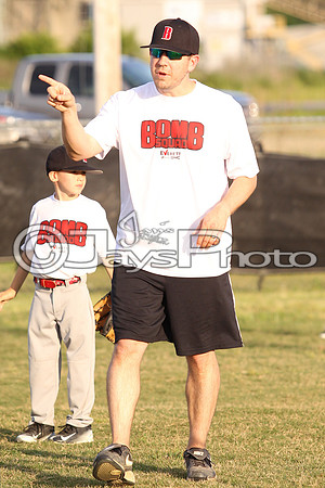 Bomb Squad vs. Cardinals 6-7 year old (Pitching Machine) 5-5-2015 (©Justin Manning) JWM_0192