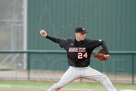 ASU @ UALR baseball 3-17-13 (© Justin Manning) JWM0170