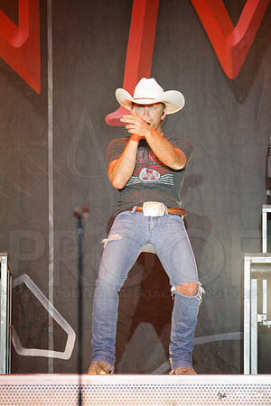 Justin Moore Concert 8-4-12(Justin Manning)042