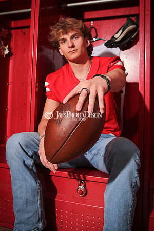Gage Chaney (Senior Photos) 4-14-24_JWM_0010