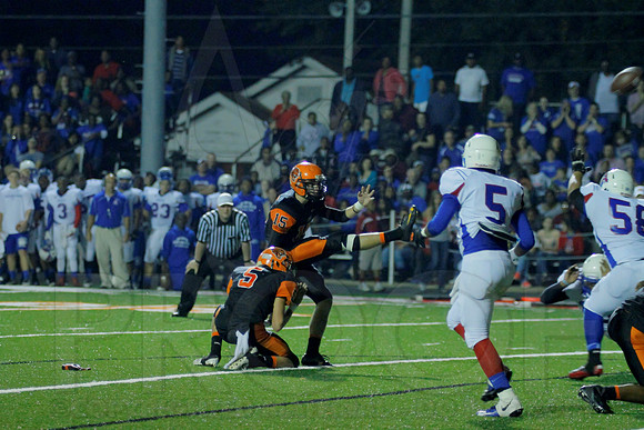 Arkadelphia @ Malvern 11-2-12 (Justin Manning)0167