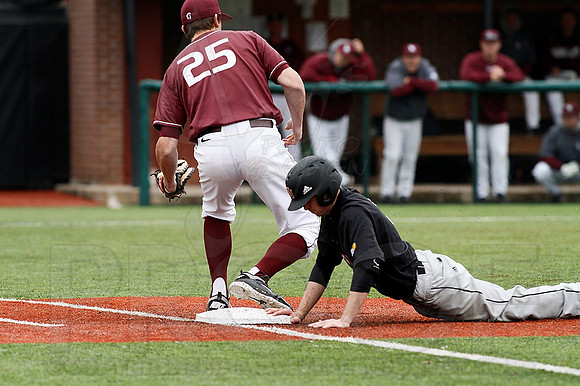 ASU @ UALR baseball 3-17-13 (© Justin Manning) JWM0379