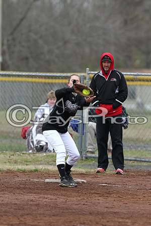 Bauxite vs. Brookland softball 3-28-2015 (©Justin Manning) JWM_0195