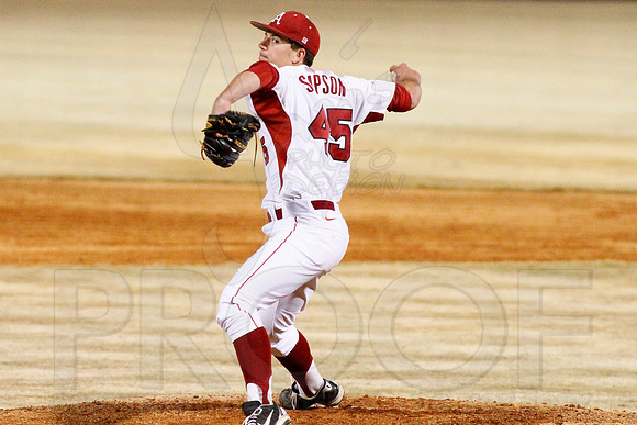Miss Valley State @ Arkansas Baseball 3-27-13 (© Justin Manning) JWM0252