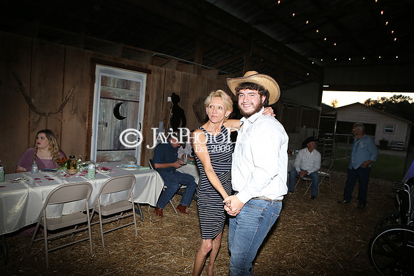 Destiny & Jeremy Whybark 10-16-21_JWM_0639
