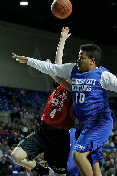 Exhibition Game Project Unify- Special Olympics- Mena vs Forrest City 3-14-2014 (© Justin Manning) JWM_0062