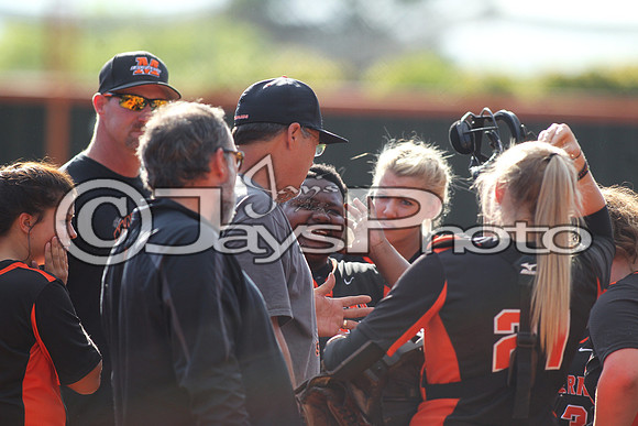 Arkadelphia @ Malvern softball_0410