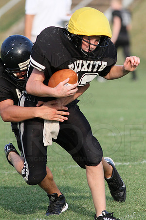 Bauxite Black-Gray games 4th, 5th, 6th, Junior high, Senior high scrimmage 8-22-13 (© Justin Manning) JWM0100