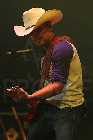 Justin Moore concert 8-15-16_JWM_0023