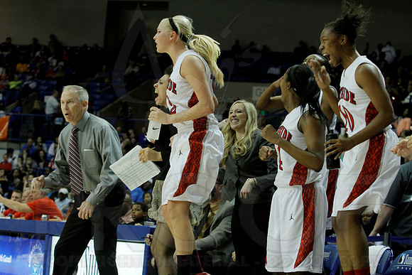 7A Girls State Finals-Fort Smith Northside vs. Conway 3-13-2014 (© Justin Manning) JWM_0141