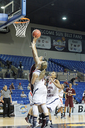 Florida Atlantic vs. UL-Monroe Women's JWM0338 (©Justin Manning)