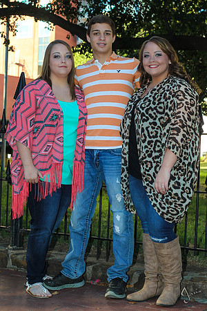 Armstrong triplets senior pictures 10-21-16_JWM_0162