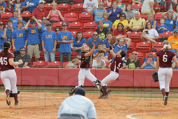 6A State Softball Finals Sheridan vs. Benton 5-23-2014 (© Justin Manning) JWM_0216