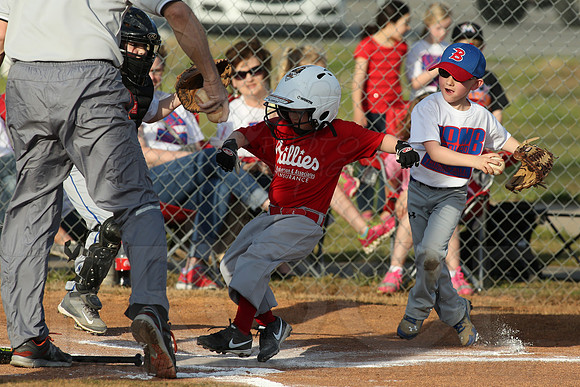 Phillies vs. Bomb Squad 4-10-14 4-10-2014 (© Justin Manning) JWM_0063