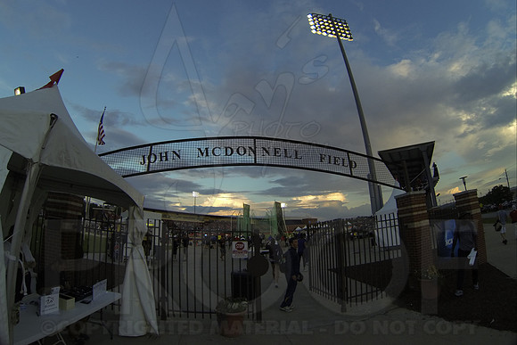 NCAA West Track and Field Preliminaries 5-30-2014 (© Justin Manning) JWM_0649