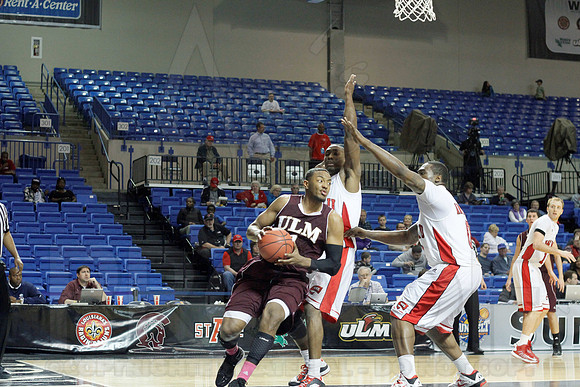 WKU vs. UL-Monroe Men's JWM0227 (©Justin Manning)