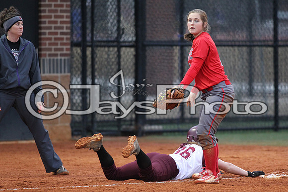Cabot @ Benton Softball 3-10-2015 (©Justin Manning) JWM_0578