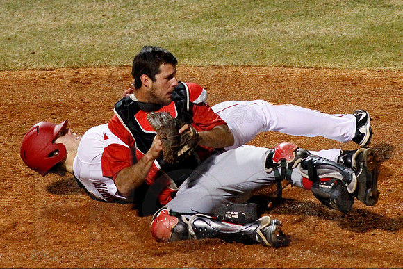 Miss Valley State @ Arkansas Baseball 3-27-13 (© Justin Manning) JWM0463
