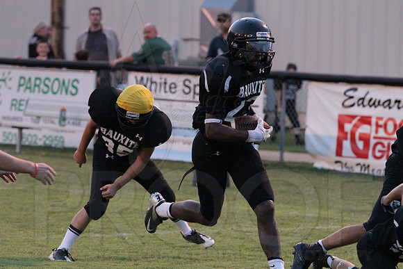 Bauxite Black-Gray games 4th, 5th, 6th, Junior high, Senior high scrimmage 8-22-13 (© Justin Manning) JWM0239