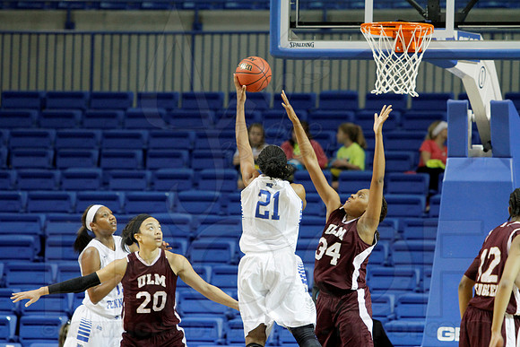 Middle Tennessee vs ULM  Women's 3-9-13 JWM0156 (©Justin Manning)
