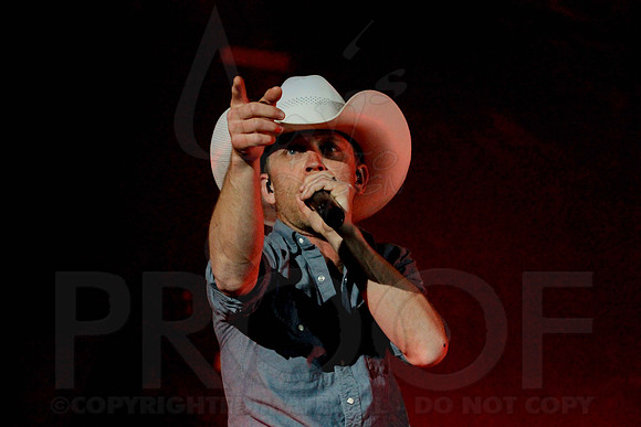 Justin Moore Concert 4-25-2014 (© Justin Manning) JWM_0558