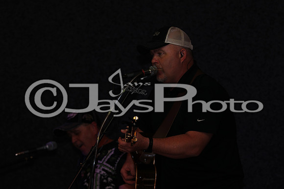 Midnight Hurricanes (Bubba Brew's) 4-26-2015 (©Justin Manning) JWM_0077