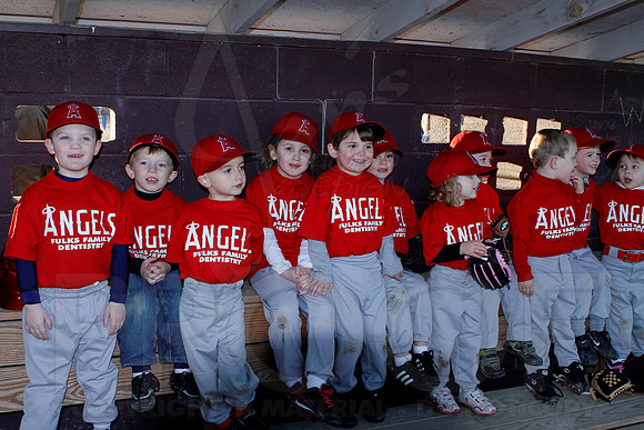 T-ball Angel's & Rangers 3-26-13 (© Justin Manning) JWM0109