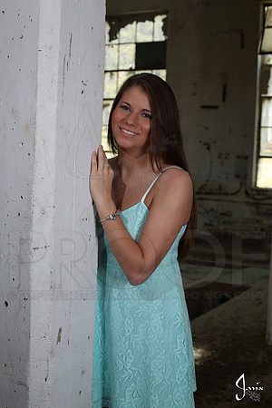 Collin & Makayla Senior pics 4-14-13 (© Justin Manning) JWM0161