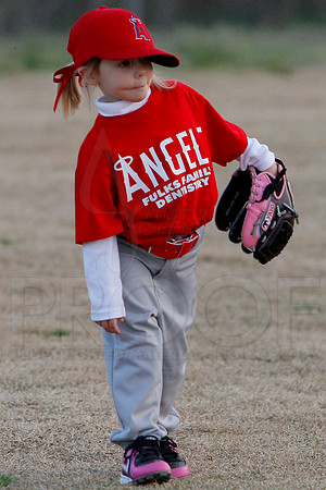 T-ball Angels vs Panthers 3-28-13 (© Justin Manning) JWM0038