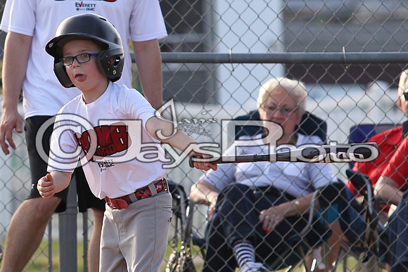 Bomb Squad vs. Cardinals 6-7 year old (Pitching Machine) 5-5-2015 (©Justin Manning) JWM_0026