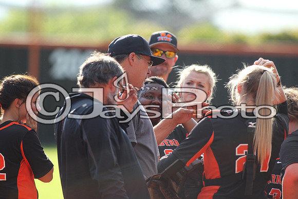 Arkadelphia @ Malvern softball_0412