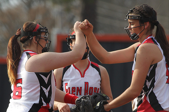 Glen Rose @ Malvern Softball 3-16-2015 (©Justin Manning) JWM_495