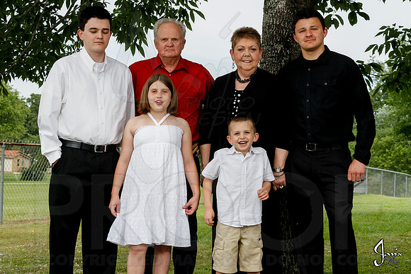 Woods Family-Senior photos 5-23-13 (© Justin Manning) JWM0010