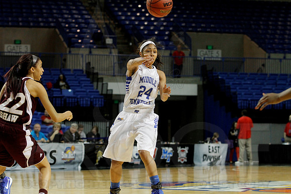 Middle Tennessee vs ULM  Women's 3-9-13 JWM0010 (©Justin Manning)