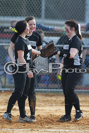 Bauxite @ Glen Rose Softball 3-17-2015 (©Justin Manning) JWM_0247
