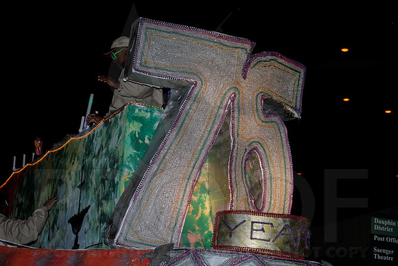 GoDaddy Bowl Mardi Gras Parade (©Justin Manning) JWM_0207