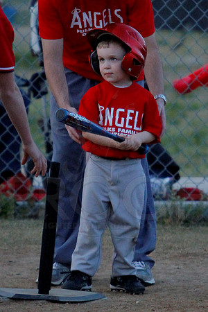 T-ball Angels vs Panthers 3-28-13 (© Justin Manning) JWM0066