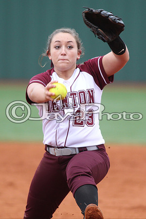 Cabot @ Benton Softball 3-10-2015 (©Justin Manning) JWM_0405