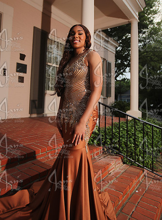 Ky Wilson (Little Rock Central Prom) 4-26-25_JWM_0076