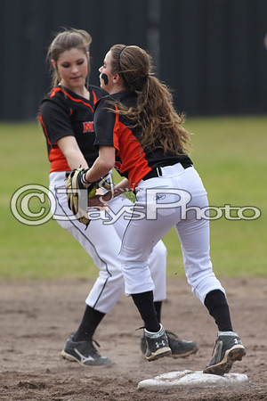 Glen Rose @ Malvern Softball 3-16-2015 (©Justin Manning) JWM_310