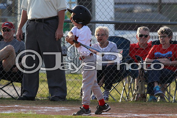 Bomb Squad vs. Cardinals 6-7 year old (Pitching Machine) 5-5-2015 (©Justin Manning) JWM_0038