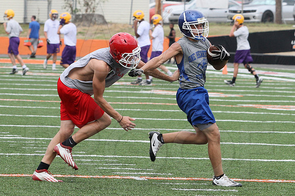 1st Annual James King 7 on 7 (Malvern) (� Justin Manning) JWM0267