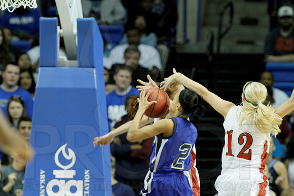 7A Girls State Finals-Fort Smith Northside vs. Conway 3-13-2014 (© Justin Manning) JWM_0183