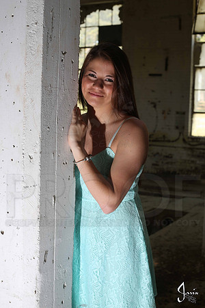Collin & Makayla Senior pics 4-14-13 (© Justin Manning) JWM0158
