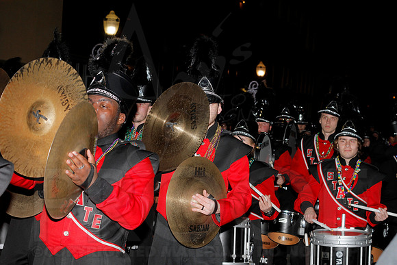 GoDaddy Bowl Mardi Gras Parade (©Justin Manning) JWM_0184