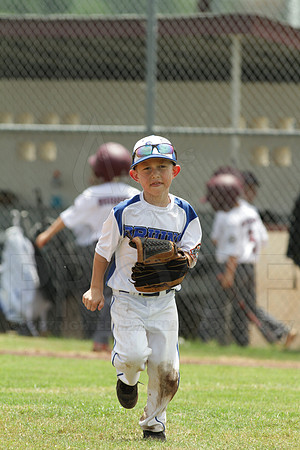 Benton vs. Sylvan Hills 5-6 year old All Stars 7-11-2014 (©Justin Manning) JWM_156